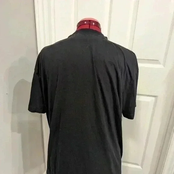 Nike  tee - Picture 2 of 3